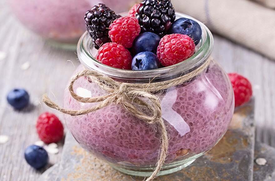 berry chia pudding